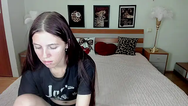 Snapshot of MaryRapunzel chatting on 25, 6, 2026 MaryRapunzel online show from 25, 6, 2026