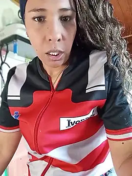 Snapshot of Ivon_C chatting on 25, 5, 2026 Ivon C online show from 25, 5, 2026