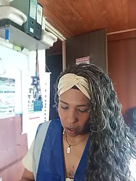 Snapshot of Ivon_C chatting on 26, 5, 2026 Ivon C online show from 26, 5, 2026