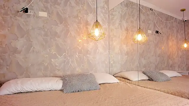 safiya angels online show from 21, 4, 2026