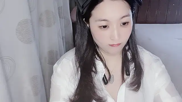 Snapshot of D-Misslu chatting on 6, 6, 2026 D-Misslu online show from 6, 6, 2026