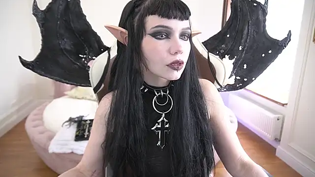 OutfitObsession online show from 9, 5, 2026