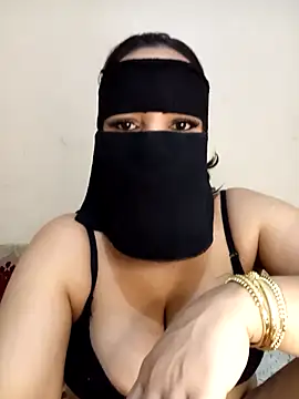 Snapshot of Anaxx_arabHott chatting on 28, 4, 2026 Anaxx arabHott online show from 28, 4, 2026