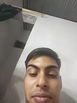 hot latinox online show from 2, 6, 2026
