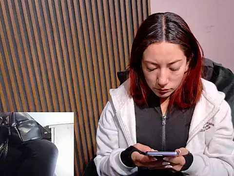 MissOffice  online show from 12, 6, 2026