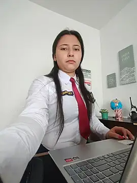 Queen linda1 online show from 13, 5, 2026