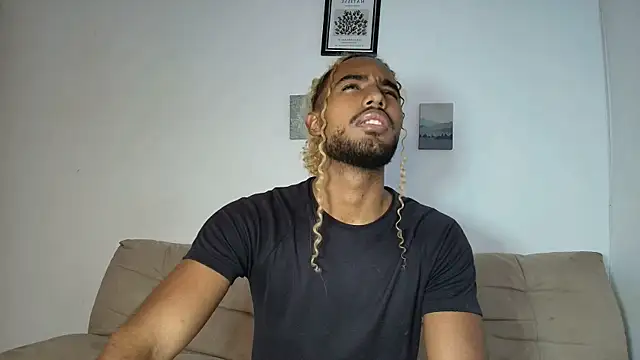 Snapshot of salvatore_amator chatting on 2, 7, 2026 salvatore amator online show from 2, 7, 2026