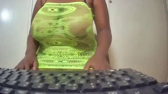 Snapshot of BusttyBoobs19 chatting on 3, 5, 2026 BusttyBoobs19 online show from 3, 5, 2026