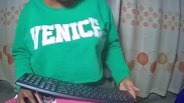 Snapshot of BusttyBoobs19 chatting on 22, 5, 2026 BusttyBoobs19 online show from 22, 5, 2026
