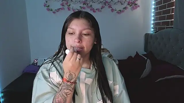 Snapshot of isabella_monntolvo chatting on 21, 5, 2026 isabella monntolvo online show from 21, 5, 2026