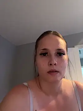 Snapshot of Poppylooloo chatting on 18, 7, 2026 Poppylooloo online show from 18, 7, 2026