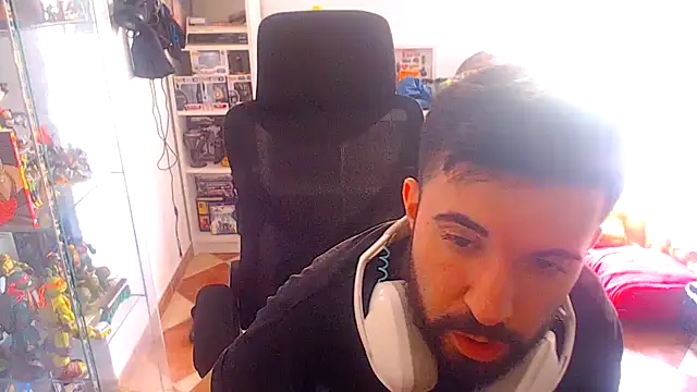 Snapshot of chiquitoconsecreto chatting on 17, 5, 2026 chiquitoconsecreto online show from 17, 5, 2026