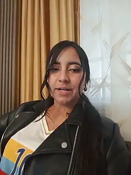 Snapshot of Nayarak_velver chatting on 27, 6, 2026 Nayarak velver online show from 27, 6, 2026