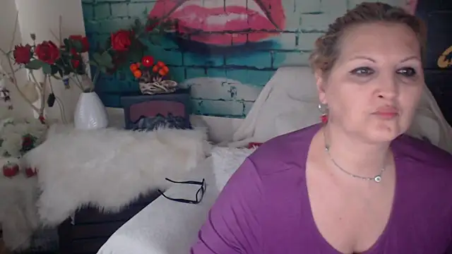 Divineblond online show from 11, 3, 2025