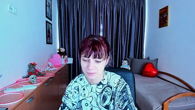 Snapshot of MiniLysii chatting on 4, 6, 2026 MiniLysii online show from 4, 6, 2026