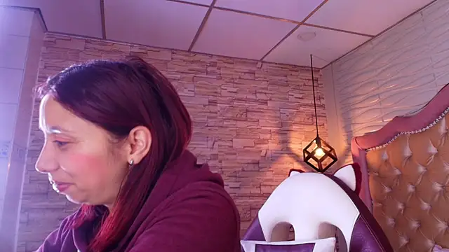 Snapshot of stephaniesun_ chatting on 2, 7, 2026 stephaniesun online show from 2, 7, 2026