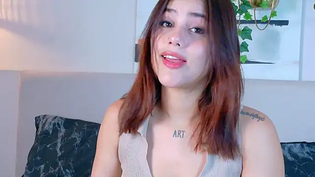 Snapshot of CuteWofy_ chatting on 3, 6, 2026 CuteWofy online show from 3, 6, 2026