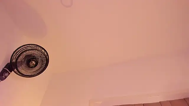 atenea lux online show from 23, 4, 2026