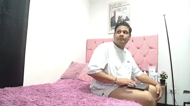Xtream LoversXXX online show from 23, 5, 2026