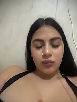 Snapshot of LilyLovell chatting on 24, 5, 2026 LilyLovell online show from 24, 5, 2026