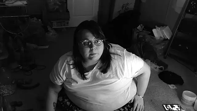 Snapshot of princessghostiii chatting on 3, 5, 2026 princessghostiii online show from 3, 5, 2026