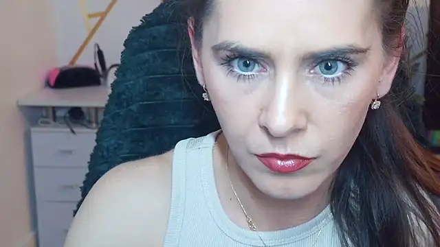 khalessi13 online show from 23, 4, 2026