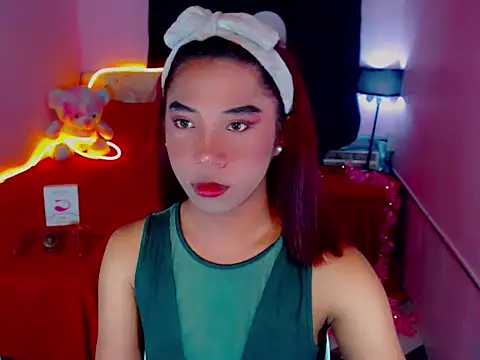 Snapshot of URsexyLylia chatting on 6, 5, 2026 URsexyLylia online show from 6, 5, 2026