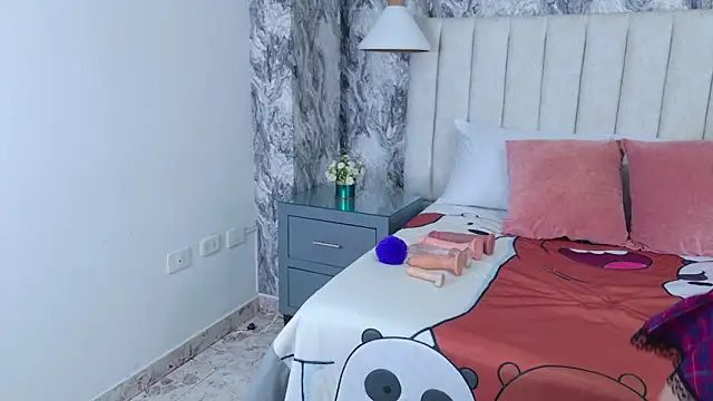 Sophie Vega online show from 28, 4, 2026