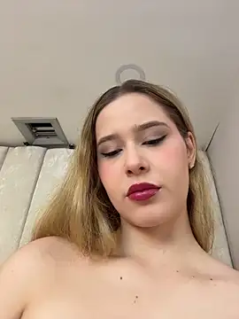 EmaVega online show from 5, 5, 2026