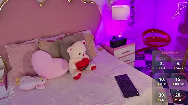 Snapshot of AriaCush chatting on 22, 5, 2026 AriaCush online show from 22, 5, 2026