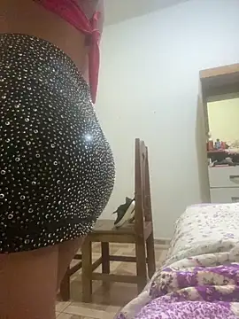 paulinha20230 online show from 25, 4, 2026