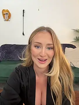 lucyadlernz online show from 2, 5, 2026