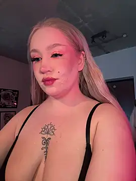 GlamorousBlond online show from 30, 4, 2026