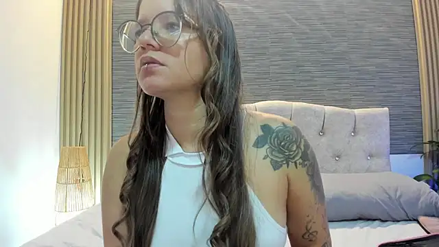 Snapshot of SamyandAllison chatting on 20, 7, 2026 SamyandAllison online show from 20, 7, 2026