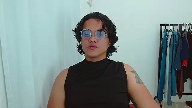 Diane exotic online show from 10, 6, 2026