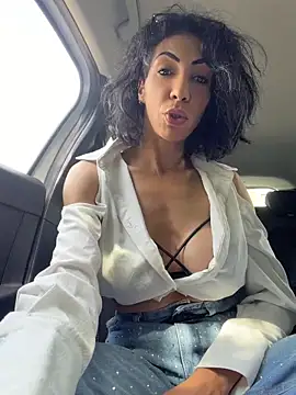 Yasmiinee online show from 28, 4, 2026