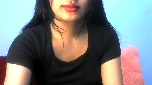 Snapshot of sharmeeli_sima chatting on 15, 5, 2026 sharmeeli sima online show from 15, 5, 2026