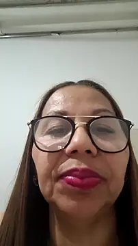 Snapshot of Ladymilf12 chatting on 31, 5, 2026 Ladymilf12 online show from 31, 5, 2026