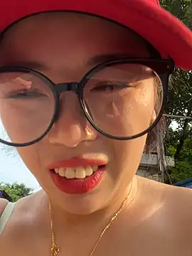 Snapshot of milkwine chatting on 24, 6, 2026 milkwine online show from 24, 6, 2026