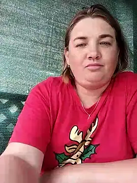 MiyaOlliver online show from 14, 6, 2026
