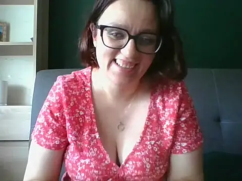 Snapshot of sensual_paris chatting on 29, 6, 2026 sensual paris online show from 29, 6, 2026