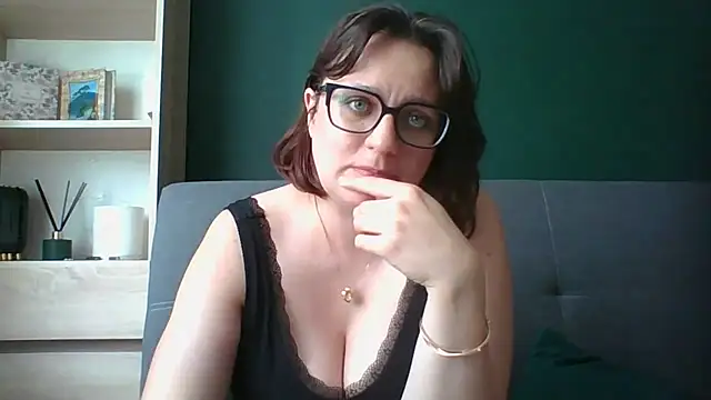 Snapshot of sensual_paris chatting on 20, 7, 2026 sensual paris online show from 20, 7, 2026