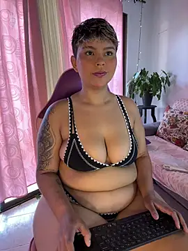 Snapshot of A_CURVY_HOT chatting on 26, 5, 2026 A CURVY HOT online show from 26, 5, 2026