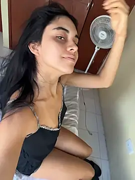 Snapshot of mia_moonna chatting on 13, 6, 2026 mia moonna online show from 13, 6, 2026