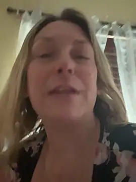 bigtitslivetofuck online show from 19, 3, 2025