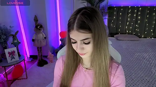 Dayana Mood online show from 4, 5, 2026