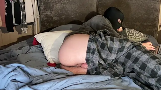 boyslovedicks online show from 4, 5, 2026