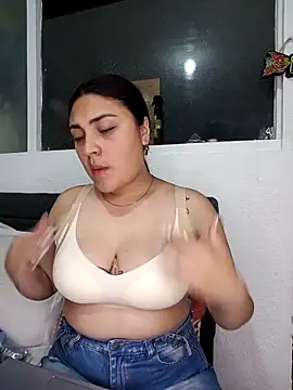 Snapshot of -brendda- chatting on 11, 5, 2026 -brendda- online show from 11, 5, 2026