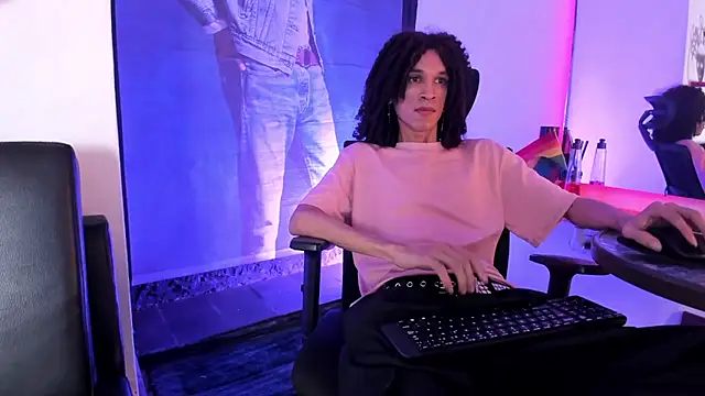 anddy hugecock online show from 29, 6, 2026