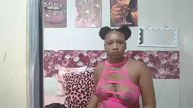 EnchantingLisa online show from 13, 5, 2026
